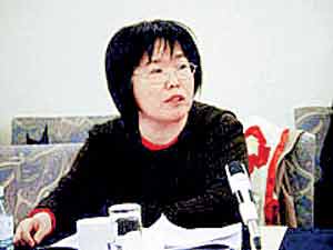 中国儿童中心原女主任受贿百万 为过关算命