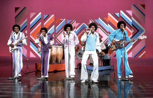 19601970Խܿѷ5ֶ(ڳΪ Jackson Fiveת˾ΪThe Jacksons))ʼ̣1979꿪ʼ˸˶ģճΪʷɹĸ֮һ