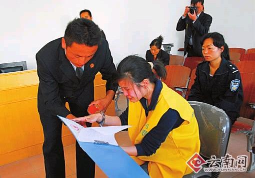 新京报:云南大学为何再次发生马加爵现象 (7